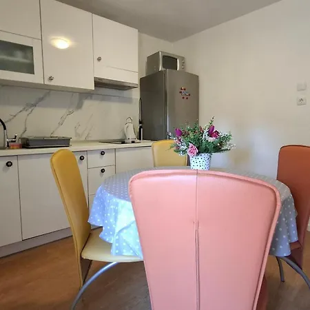 Apartman Downtown Dream Makarska
