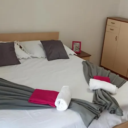 Downtown Dream Apartamento Makarska