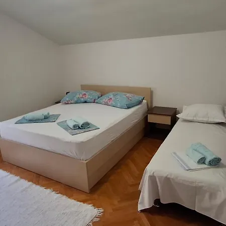 Downtown Dream Apartment Makarska